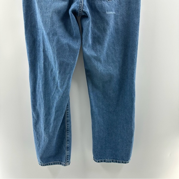 Forever 21 Medium Wash Mom Jeans – Size 28, Zipper Fly - Picture 9 of 10